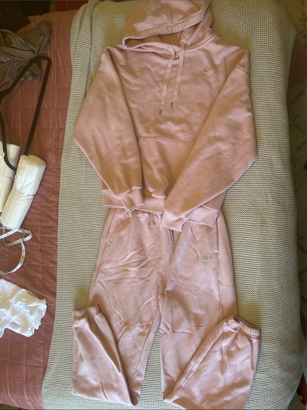 ALO Yoga Ballet Pink Accolade Hoodie & Jogger Set